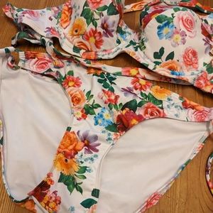 La Vie En Rose Floral Bikini